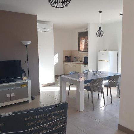 Appartement Location au coeur des Chênes à Sérignan-du-Comtat Extérieur photo