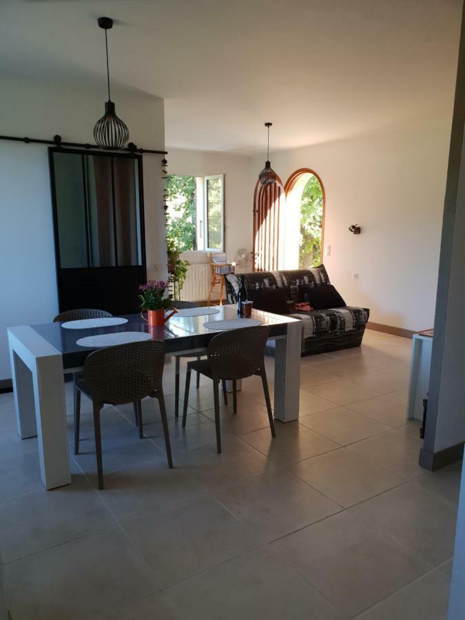 Appartement Location au coeur des Chênes à Sérignan-du-Comtat Extérieur photo