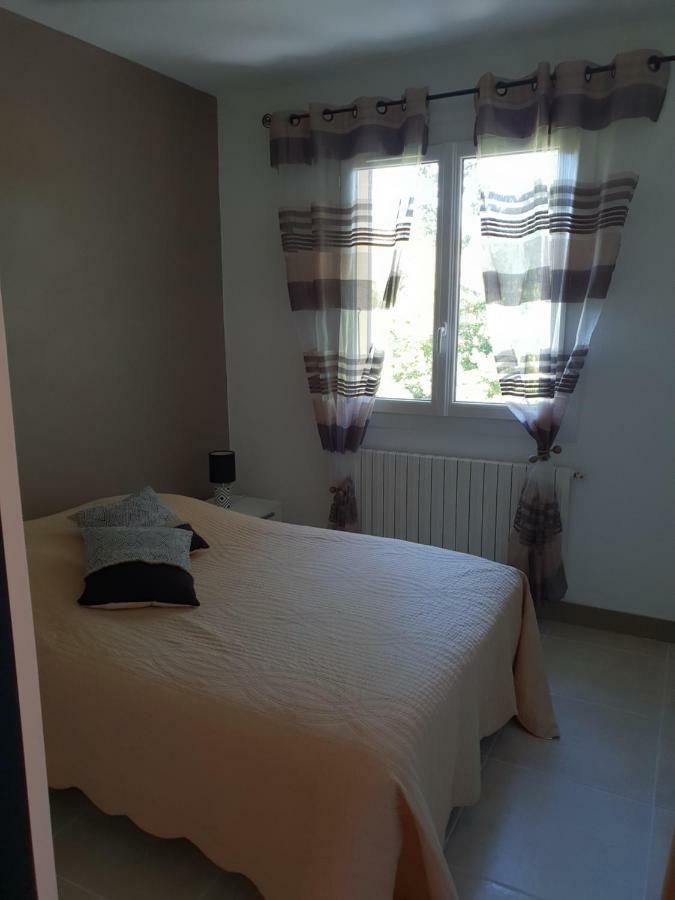 Appartement Location au coeur des Chênes à Sérignan-du-Comtat Extérieur photo