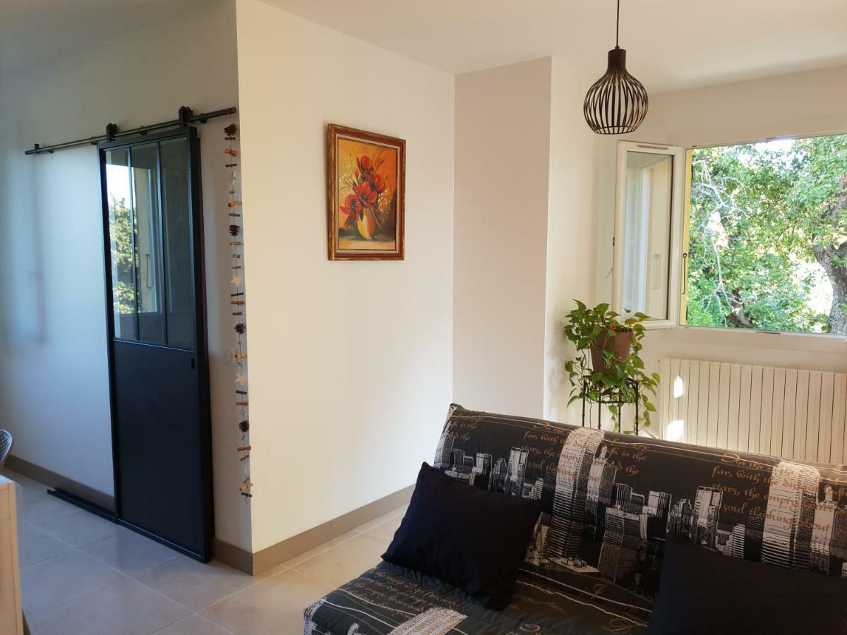 Appartement Location au coeur des Chênes à Sérignan-du-Comtat Extérieur photo